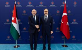 وزير الخارجية أيمن الصفدي ونظيره التركي هاكان فيدان خلال اجتماع سابق بمدينة أنقرة التركية | المصدر: وزارة الخارجية الأردنية