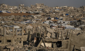 خيام النازحين الفلسطينيين وسط الدمار الواسع في جباليا شمال قطاع غزة | أسوشيتد برس‏