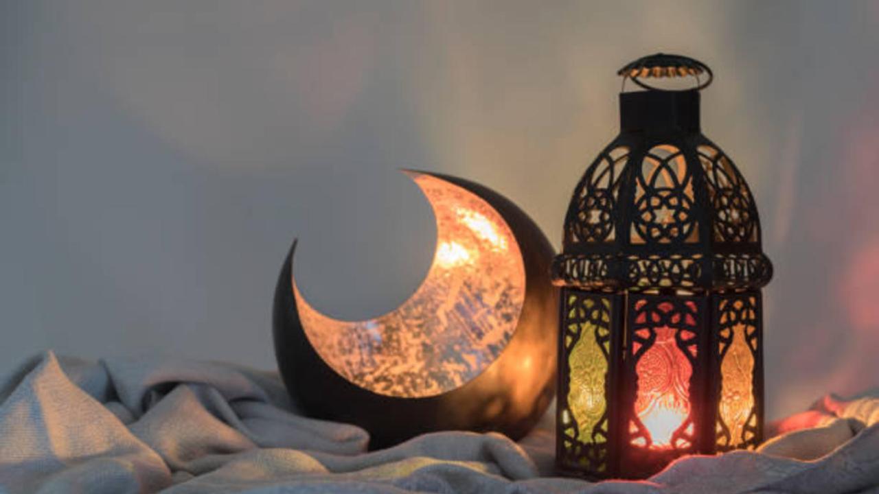 تعذر رؤية هلال رمضان مساء يوم الجمعة فلكيا | إذاعة حسنى